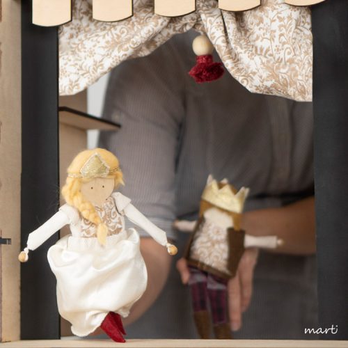 király- királylány öltöztethető báb pár, bábszínház készlet